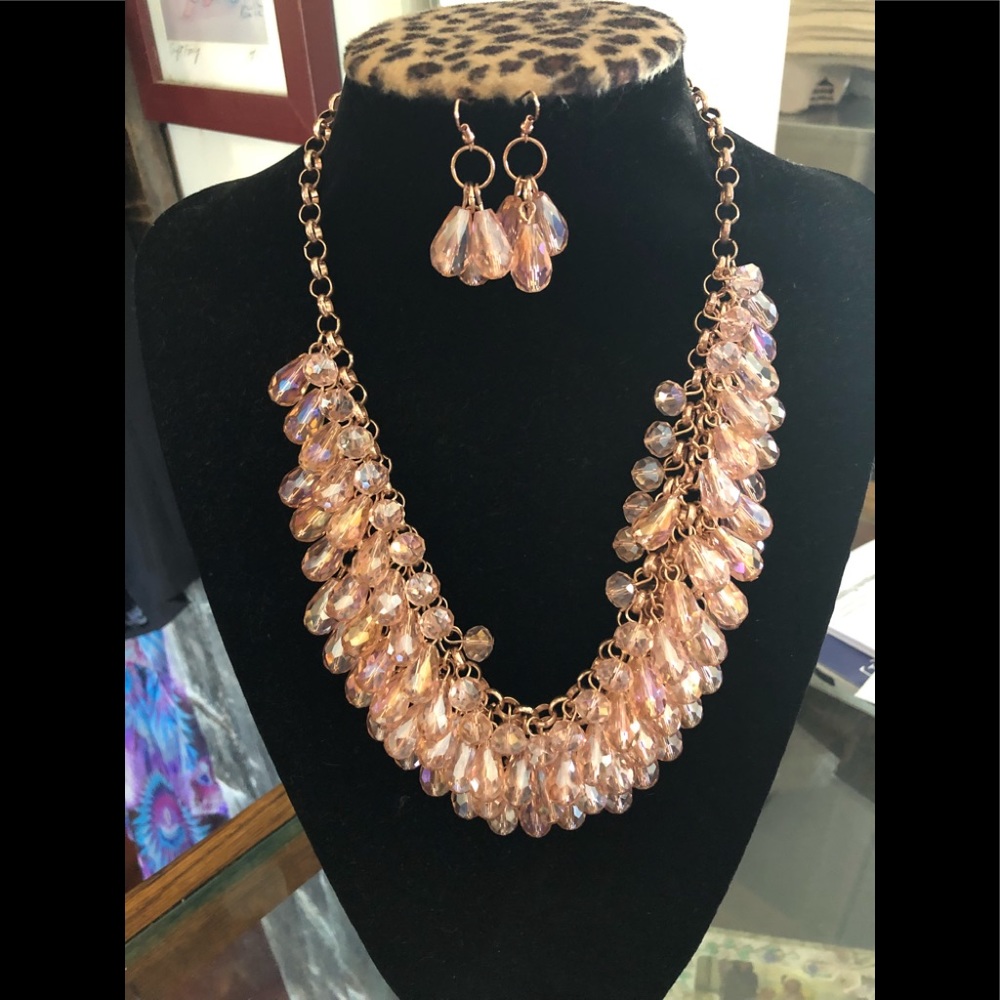Pink glass crystal earrings and necklace.